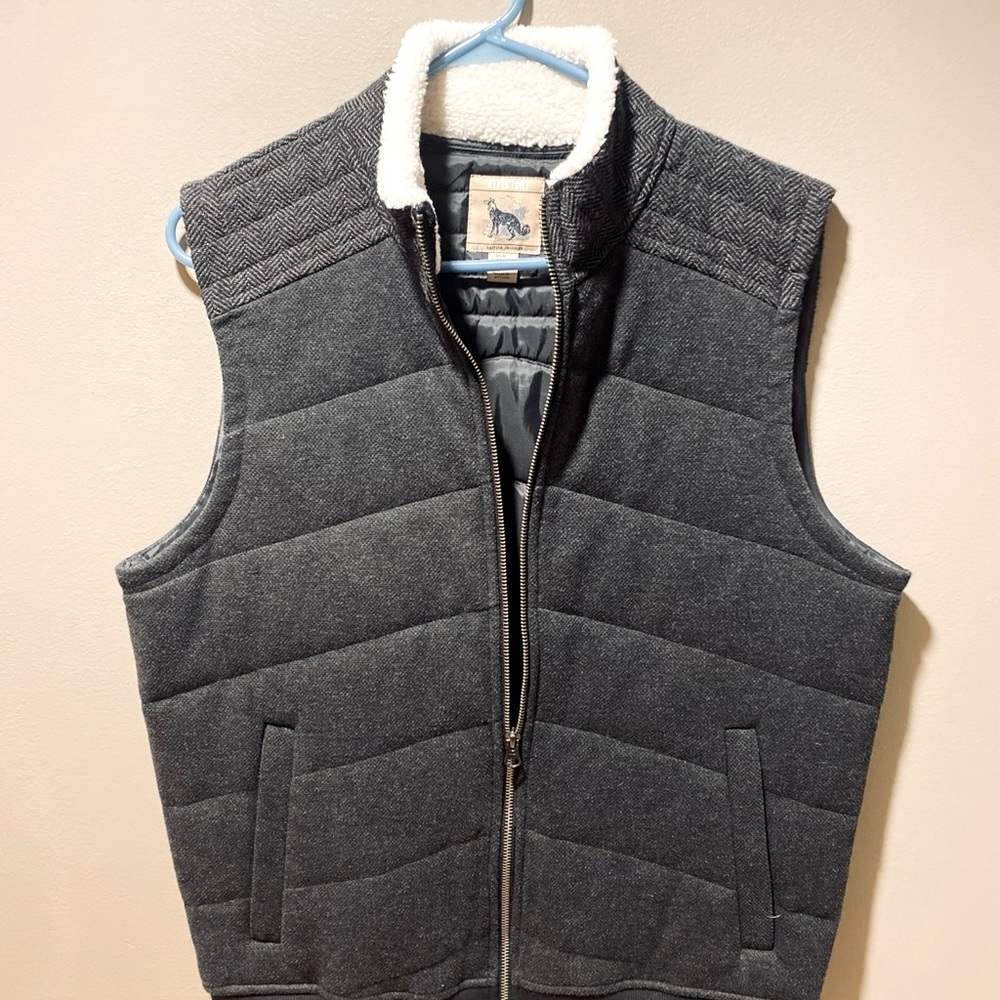 Mens Medium zipper vest